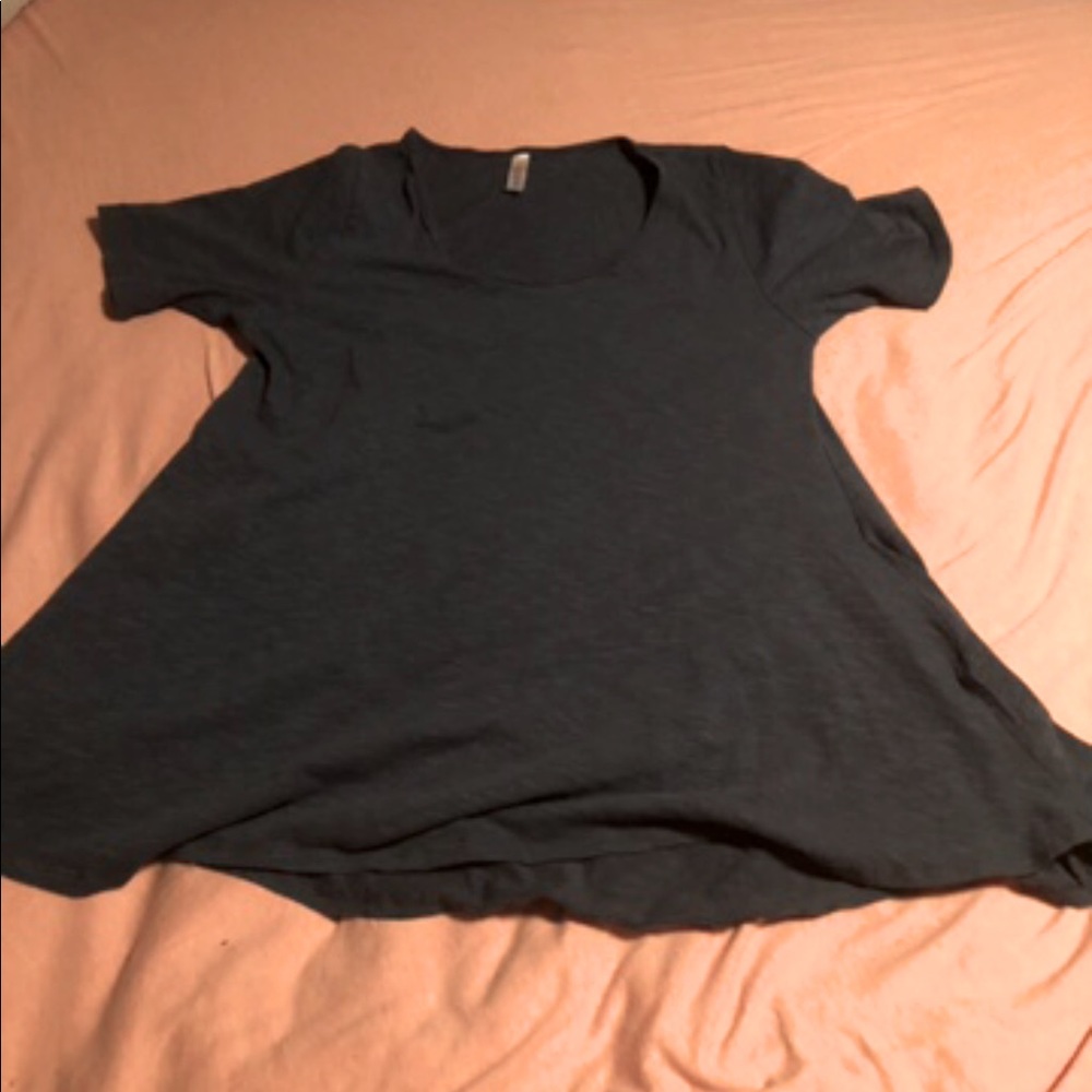 Lularoe shirt
